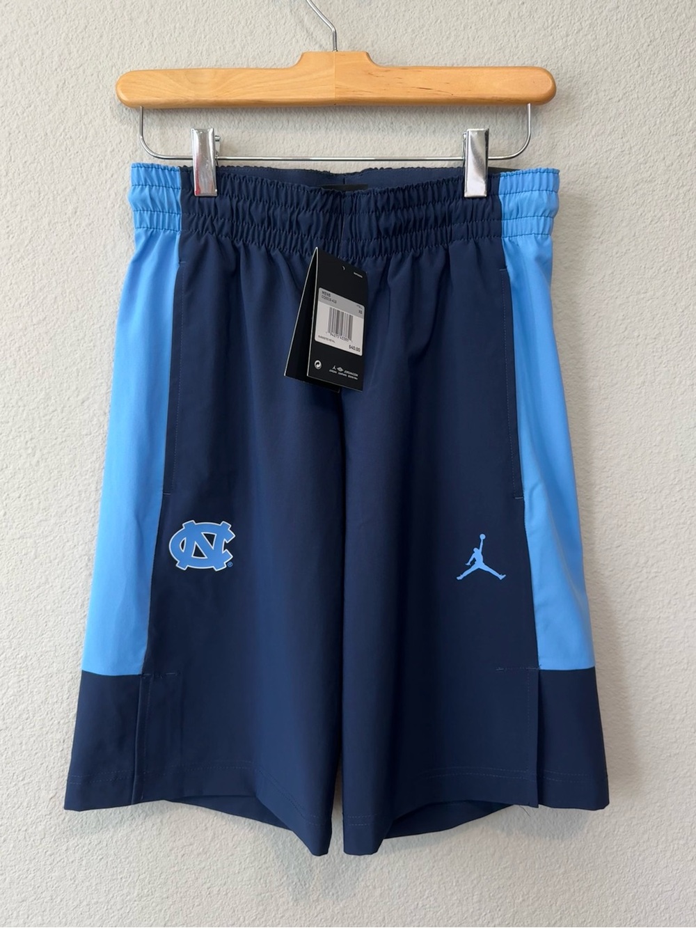 NWT! Jordan Nike Men's Navy & Carolina Blue Athletic Shorts, Size XS